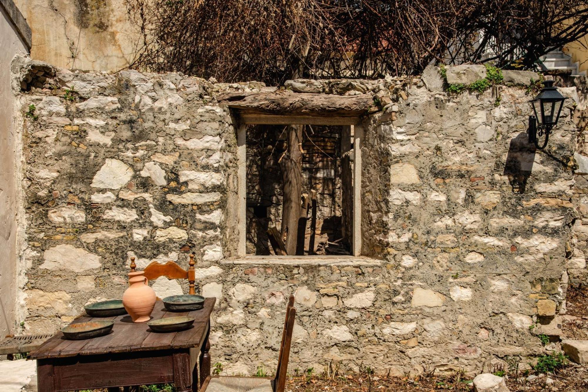 Krasospito - The History Of The Ruins Prázdninový dům Lefkímmi